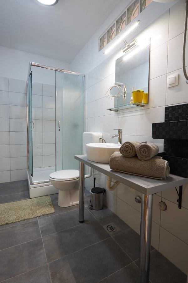 Apartment Yellow 포레치 외부 사진